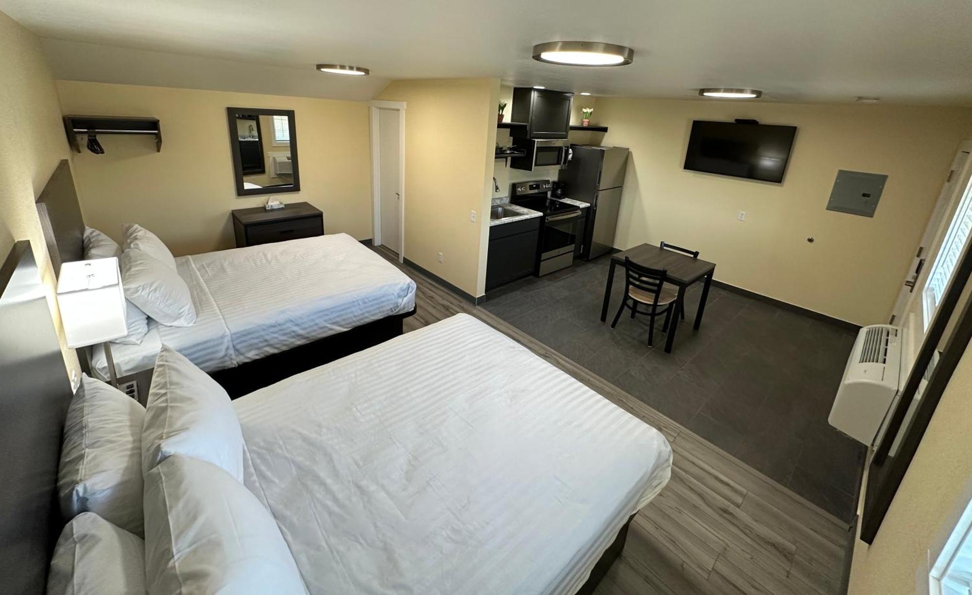 Relax Inn Of Medford Exterior photo